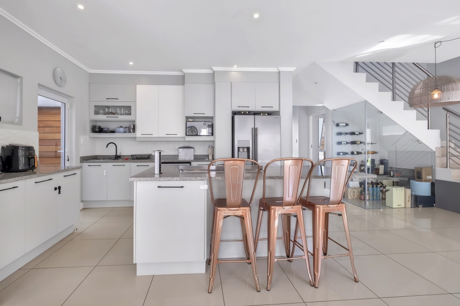 3 Bedroom Property for Sale in Bryanston Gauteng