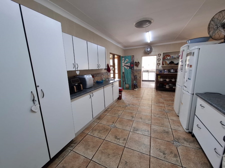 4 Bedroom Property for Sale in Meyerton Central Gauteng