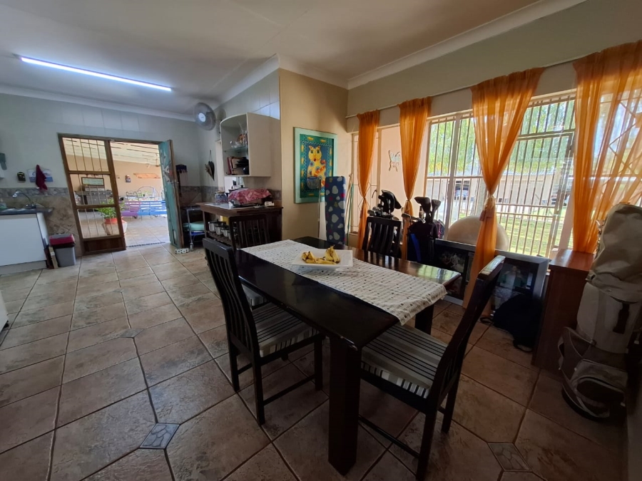 4 Bedroom Property for Sale in Meyerton Central Gauteng