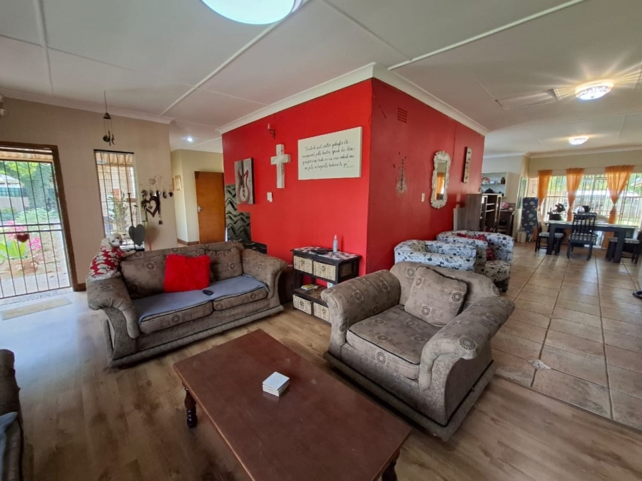 4 Bedroom Property for Sale in Meyerton Central Gauteng