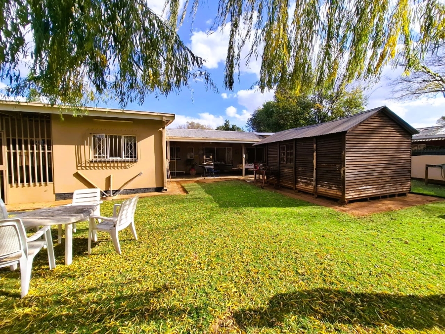 4 Bedroom Property for Sale in Meyerton Central Gauteng