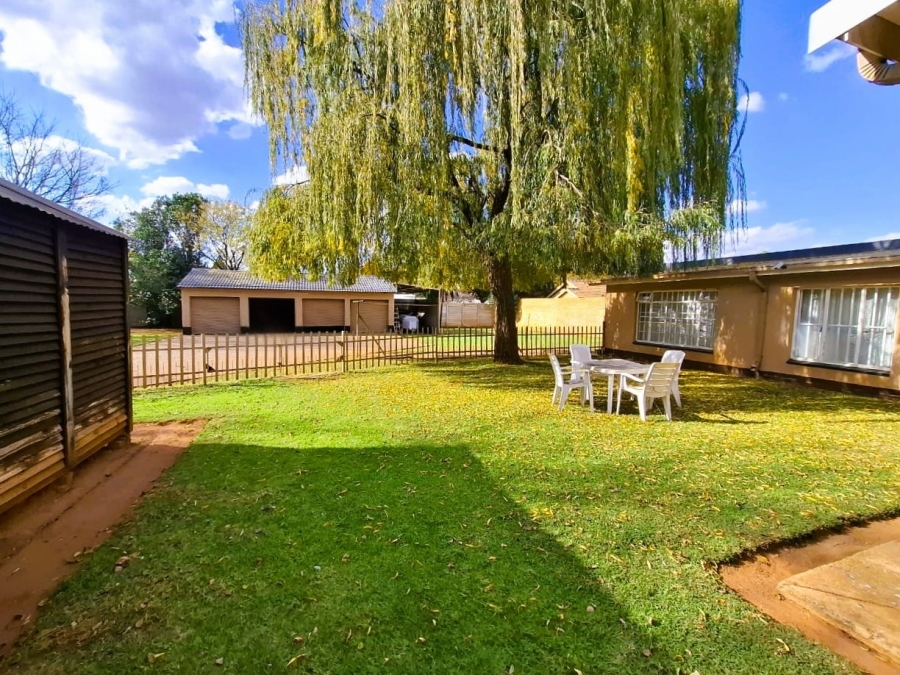 4 Bedroom Property for Sale in Meyerton Central Gauteng