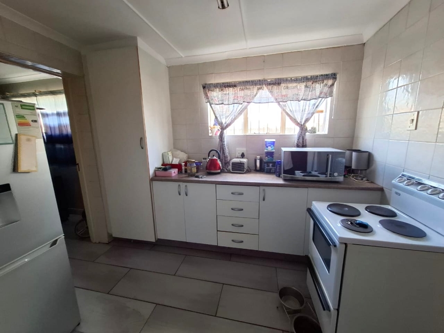 4 Bedroom Property for Sale in Meyerton Central Gauteng
