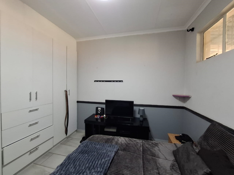 4 Bedroom Property for Sale in Meyerton Central Gauteng