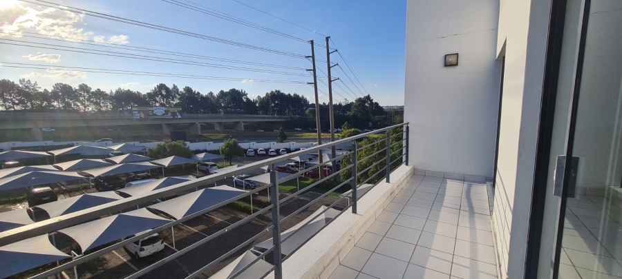 1 Bedroom Property for Sale in Greenstone Hill Gauteng