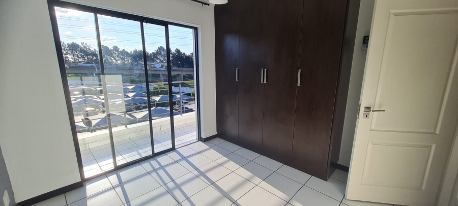 1 Bedroom Property for Sale in Greenstone Hill Gauteng