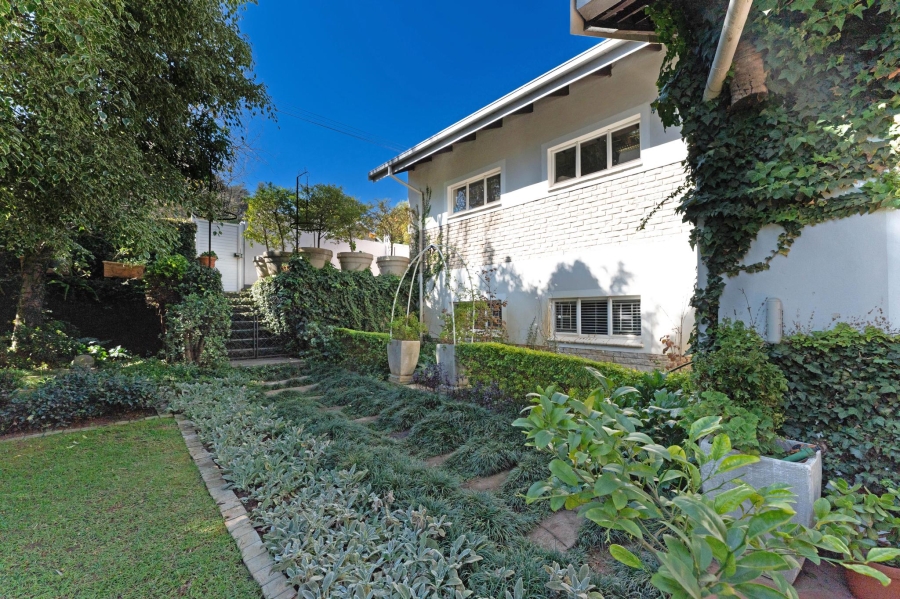 4 Bedroom Property for Sale in Waterkloof Ridge Gauteng