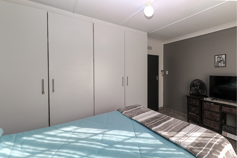 3 Bedroom Property for Sale in Elspark Gauteng