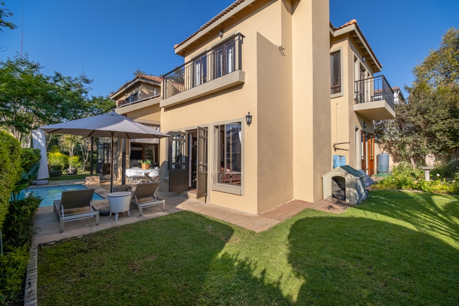 4 Bedroom Property for Sale in Maroeladal Gauteng