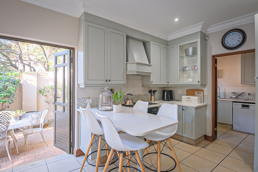 4 Bedroom Property for Sale in Maroeladal Gauteng