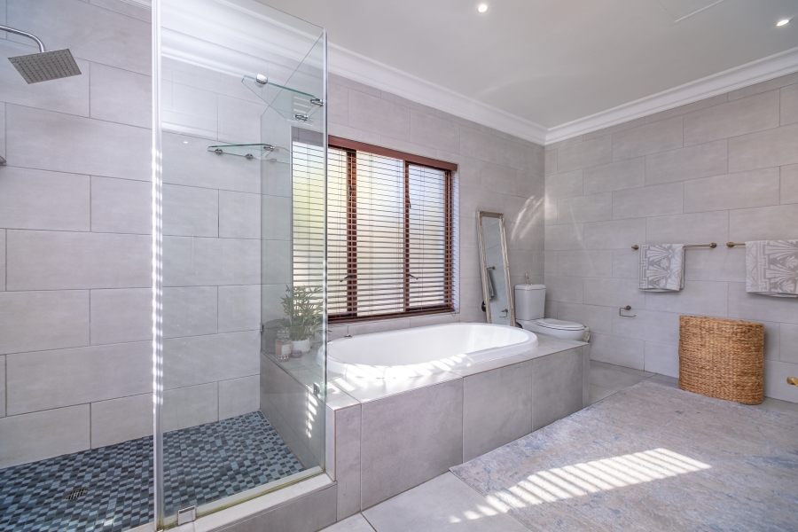 4 Bedroom Property for Sale in Maroeladal Gauteng