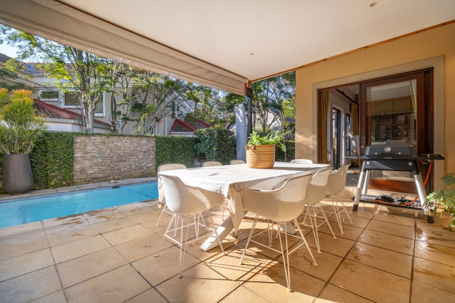 4 Bedroom Property for Sale in Maroeladal Gauteng