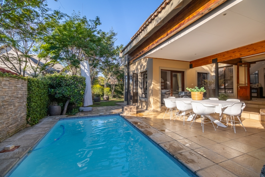4 Bedroom Property for Sale in Maroeladal Gauteng