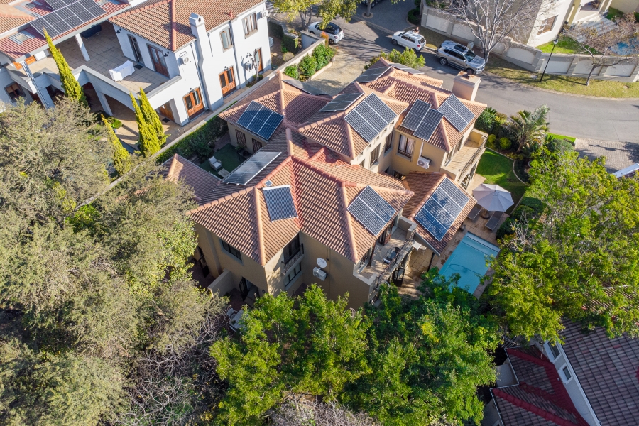 4 Bedroom Property for Sale in Maroeladal Gauteng