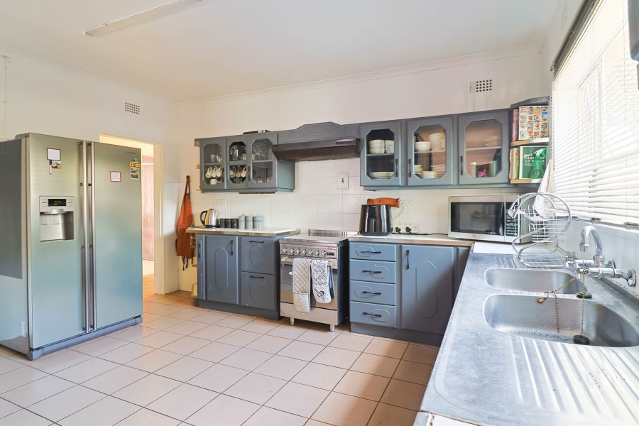 3 Bedroom Property for Sale in Verwoerdpark Gauteng