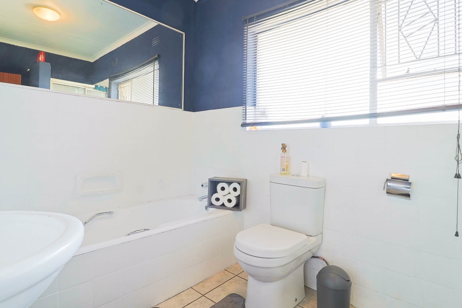 3 Bedroom Property for Sale in Verwoerdpark Gauteng