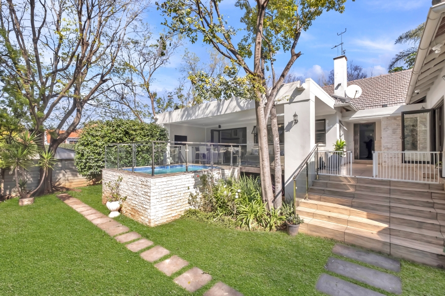 3 Bedroom Property for Sale in Greenside Gauteng