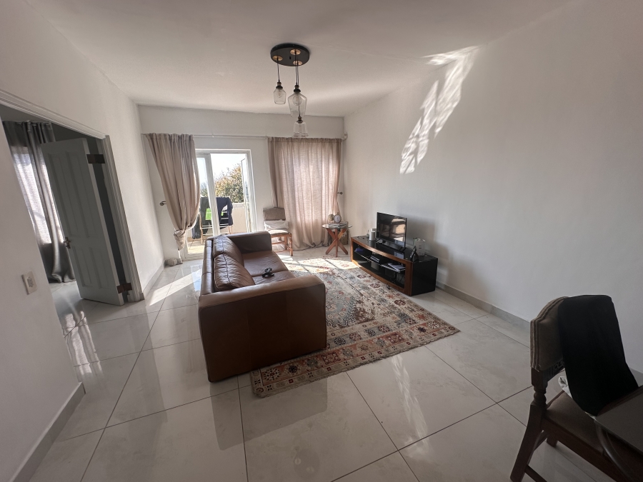 To Let 1 Bedroom Property for Rent in Illovo Gauteng