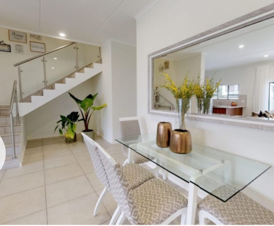 4 Bedroom Property for Sale in Sunninghill Gauteng