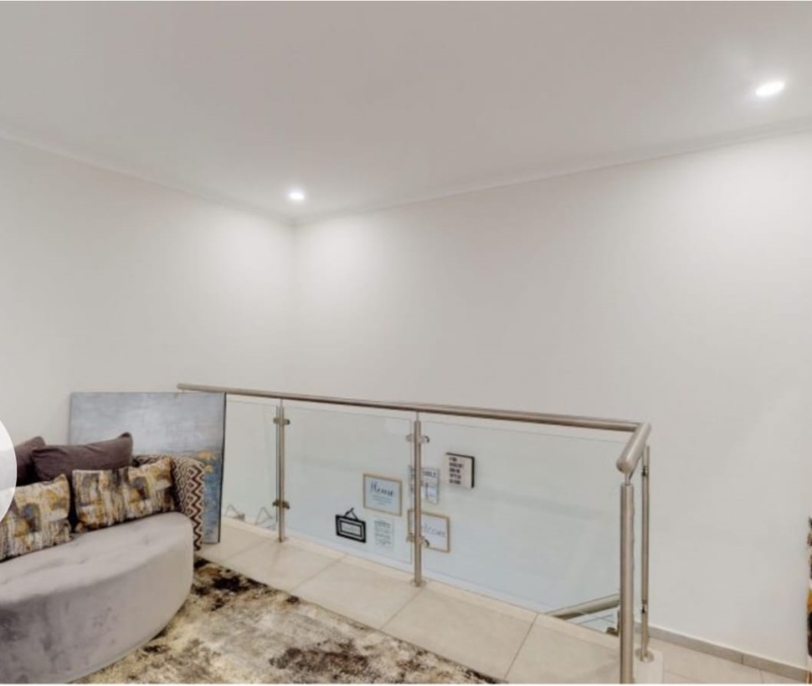 4 Bedroom Property for Sale in Sunninghill Gauteng