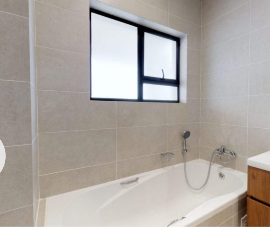 4 Bedroom Property for Sale in Sunninghill Gauteng