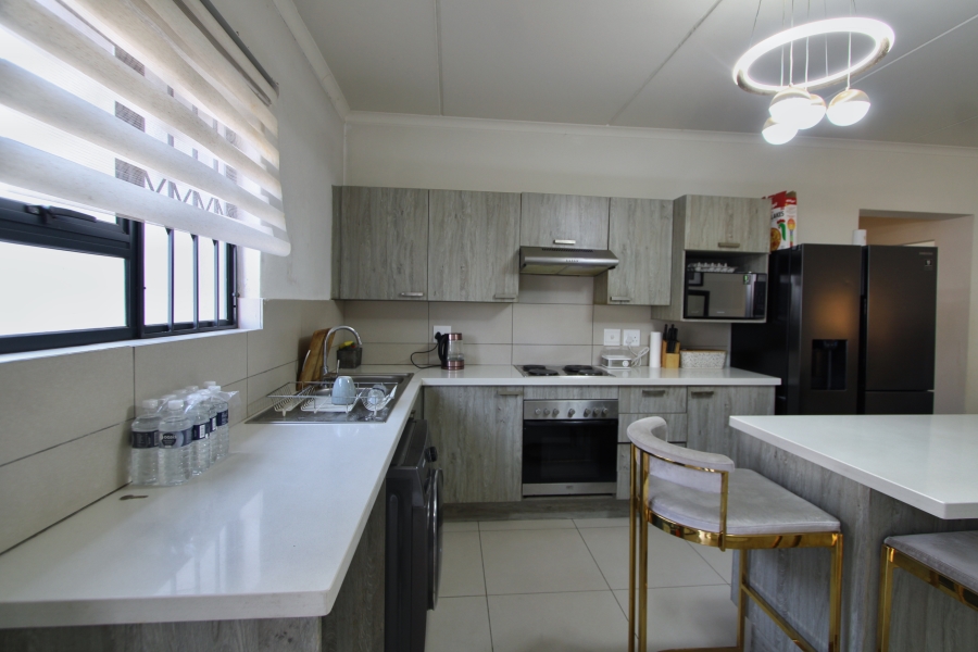 2 Bedroom Property for Sale in Carlswald Gauteng