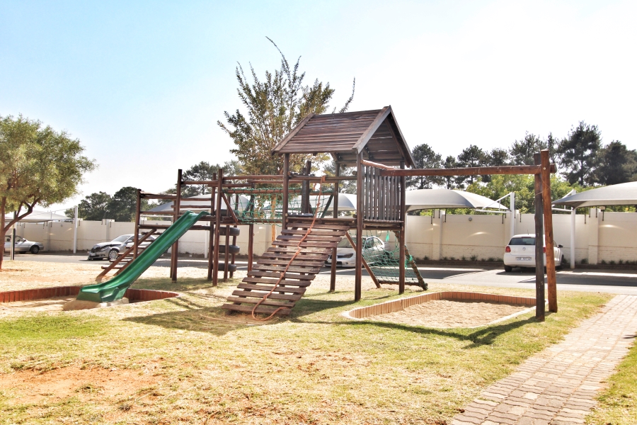2 Bedroom Property for Sale in Carlswald Gauteng
