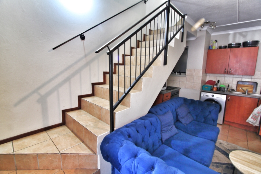2 Bedroom Property for Sale in Noordwyk Gauteng
