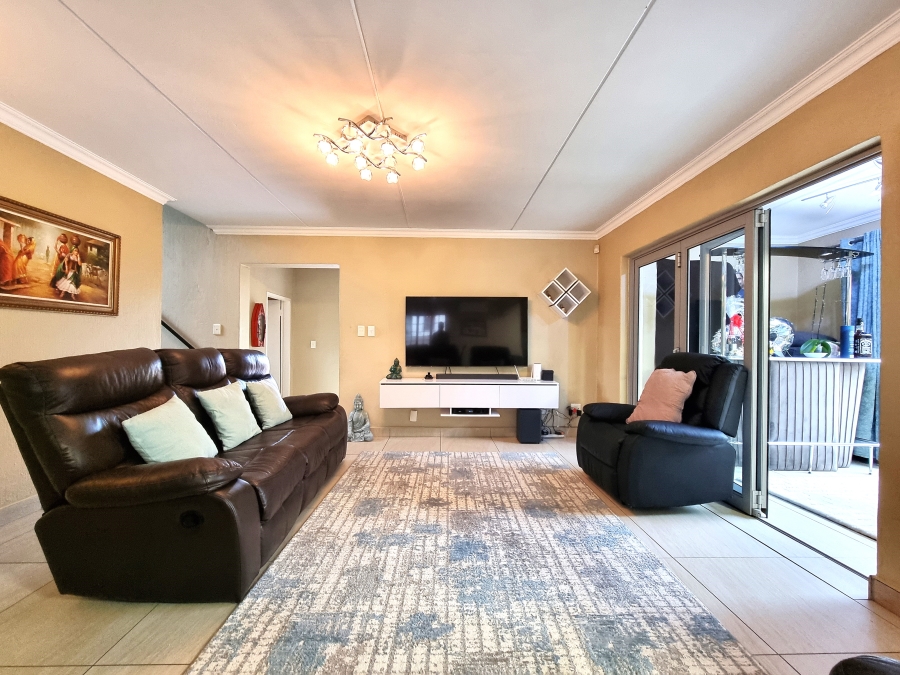 3 Bedroom Property for Sale in Noordwyk Gauteng