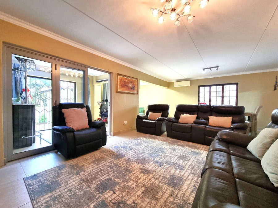 3 Bedroom Property for Sale in Noordwyk Gauteng