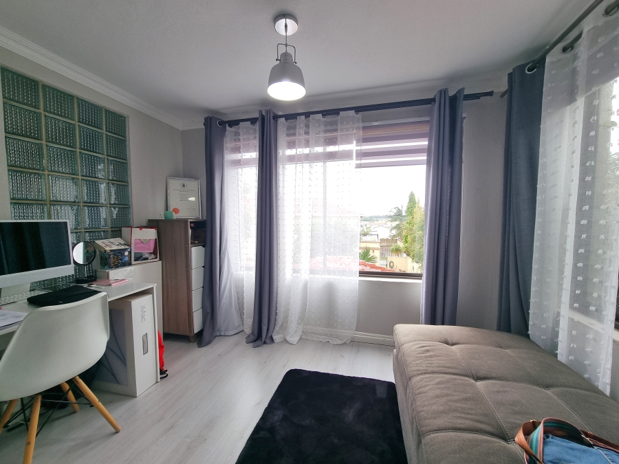 3 Bedroom Property for Sale in Noordwyk Gauteng