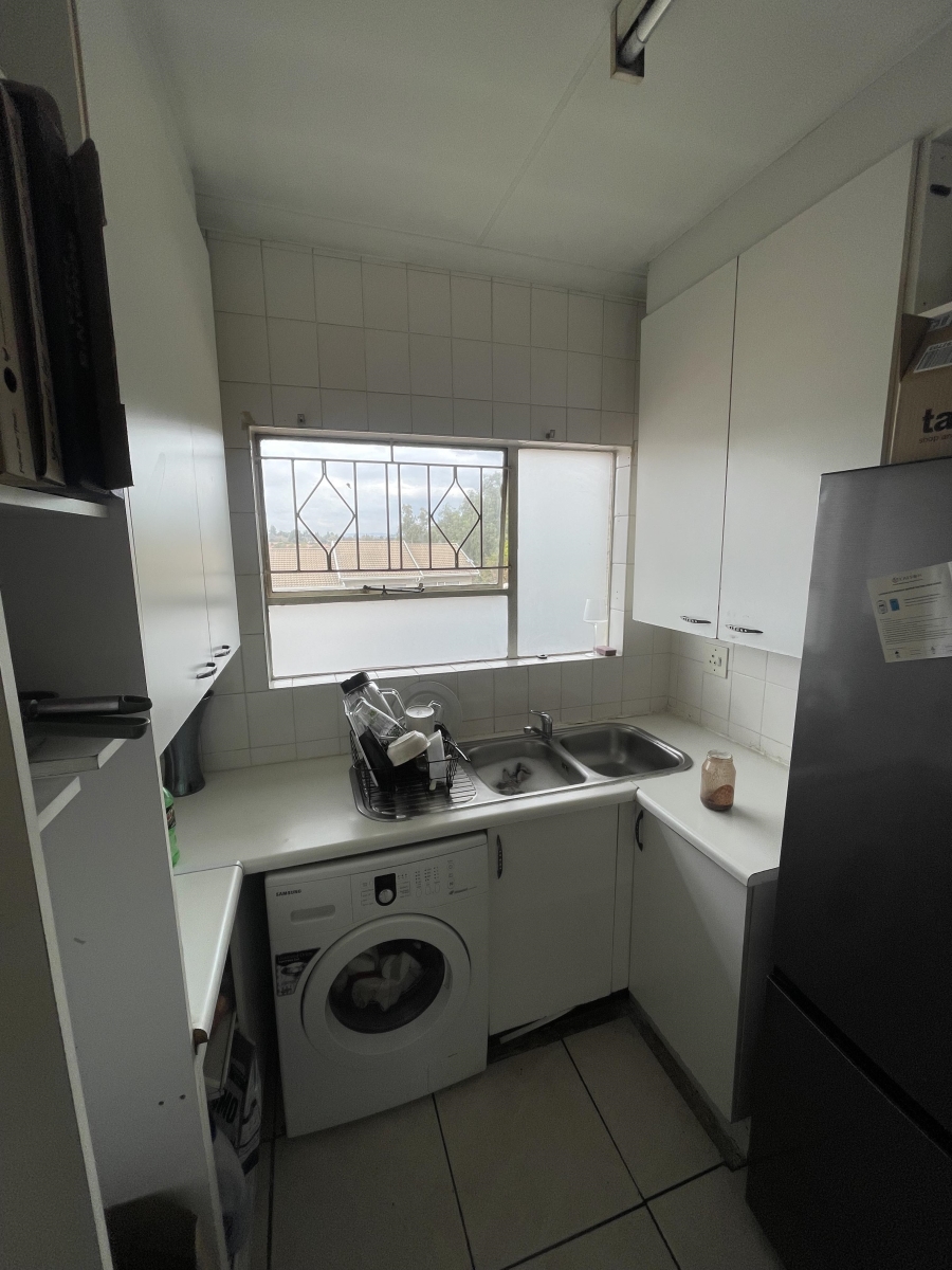 2 Bedroom Property for Sale in Buccleuch Gauteng
