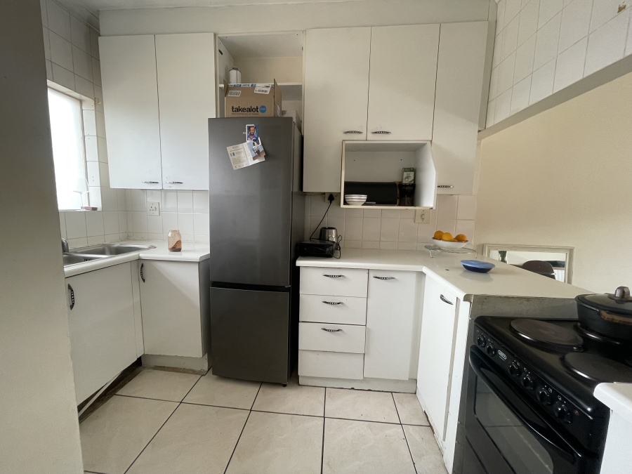 2 Bedroom Property for Sale in Buccleuch Gauteng