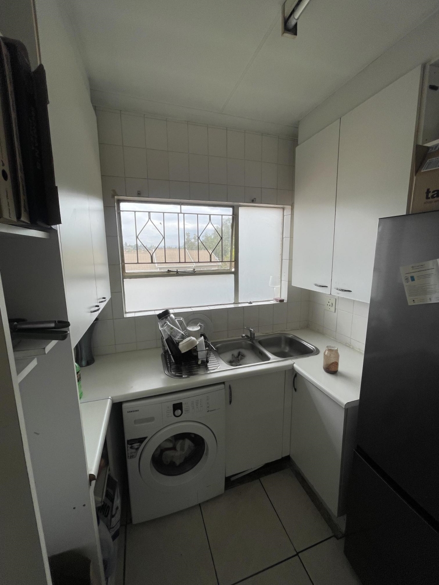 2 Bedroom Property for Sale in Buccleuch Gauteng