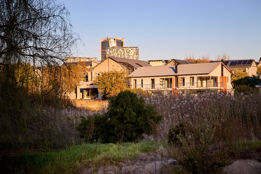 4 Bedroom Property for Sale in Waterfall Country Village Gauteng