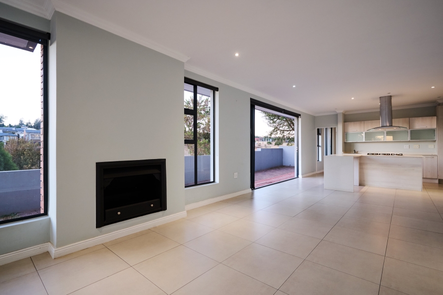 4 Bedroom Property for Sale in Waterfall Country Village Gauteng