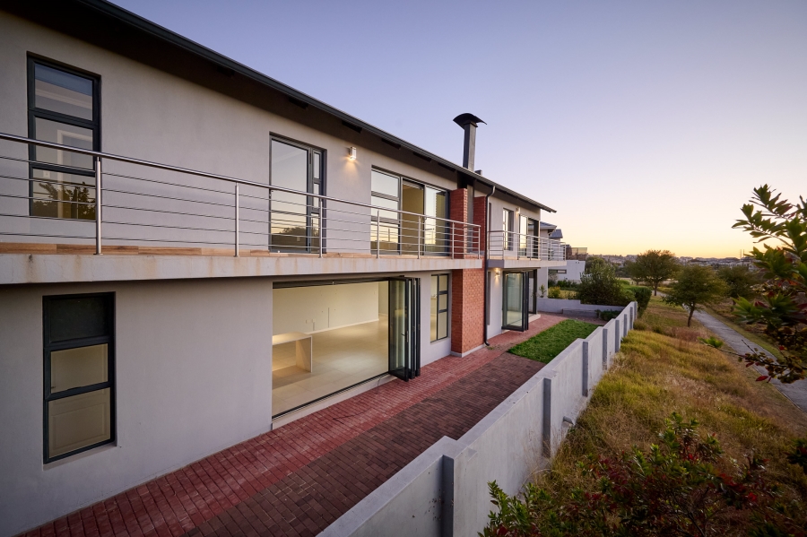 4 Bedroom Property for Sale in Waterfall Country Village Gauteng