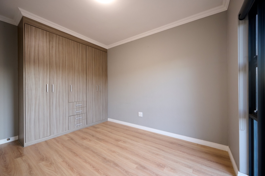 4 Bedroom Property for Sale in Waterfall Country Village Gauteng
