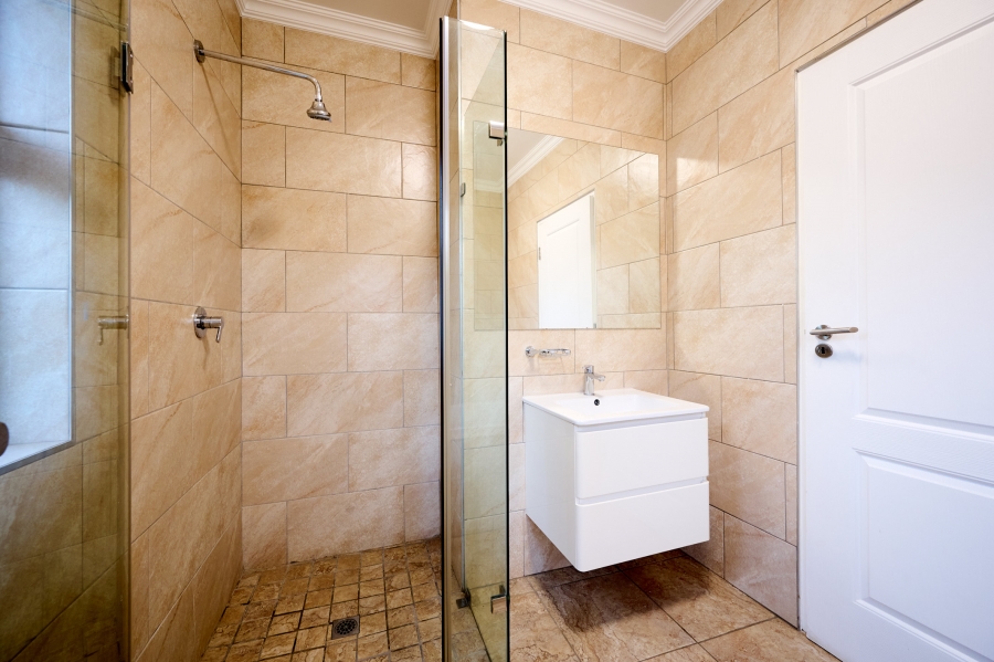 4 Bedroom Property for Sale in Waterfall Country Village Gauteng