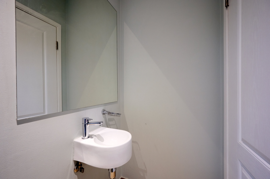 4 Bedroom Property for Sale in Waterfall Country Village Gauteng
