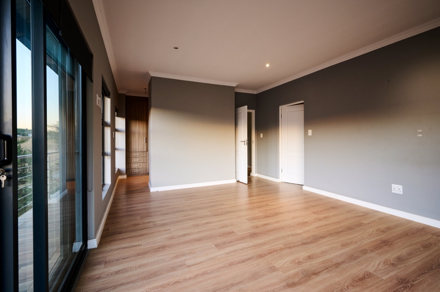 4 Bedroom Property for Sale in Waterfall Country Village Gauteng