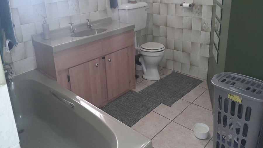 4 Bedroom Property for Sale in Vanderbijlpark SW 5 Gauteng