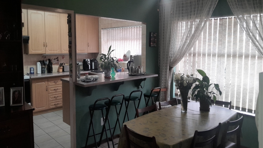4 Bedroom Property for Sale in Vanderbijlpark SW 5 Gauteng