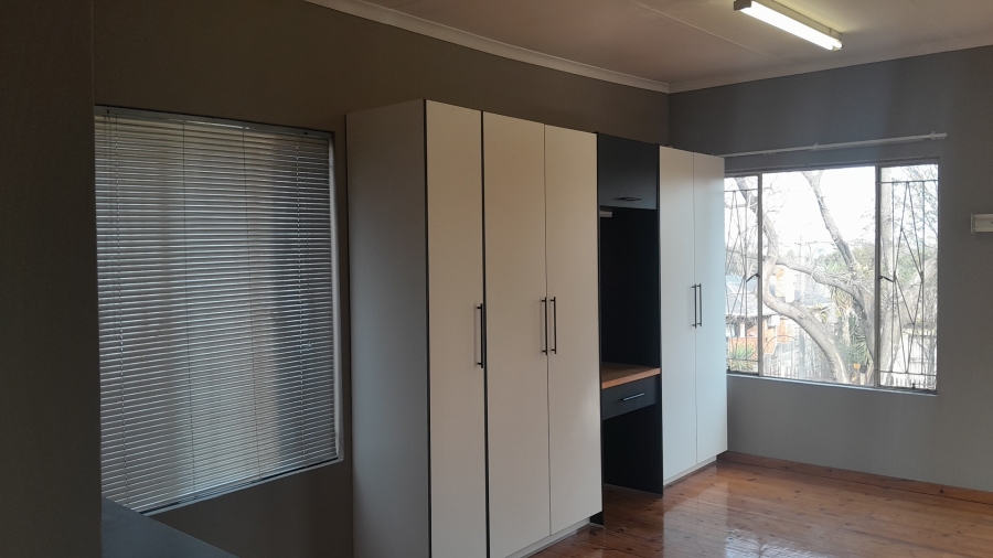 4 Bedroom Property for Sale in Vanderbijlpark SW 5 Gauteng