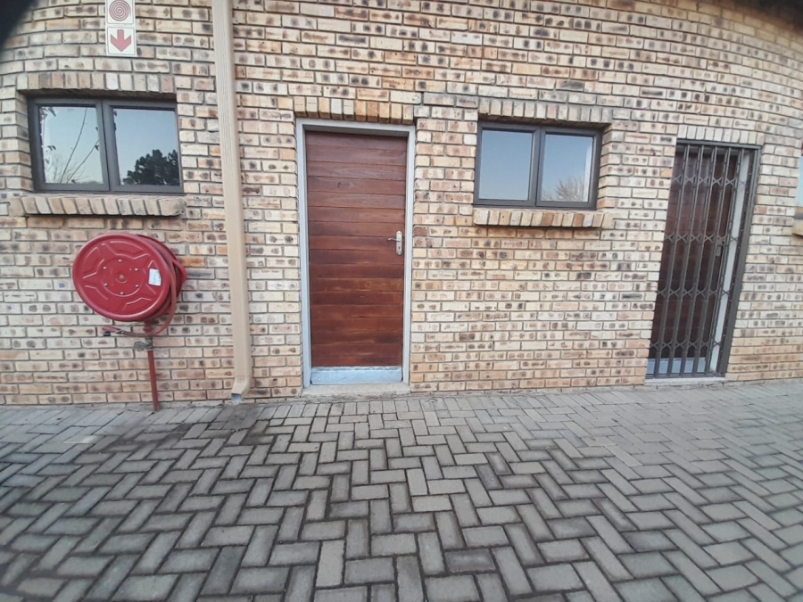 To Let 2 Bedroom Property for Rent in Meyerton Central Gauteng