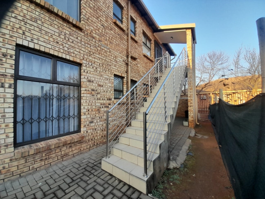 To Let 2 Bedroom Property for Rent in Meyerton Central Gauteng