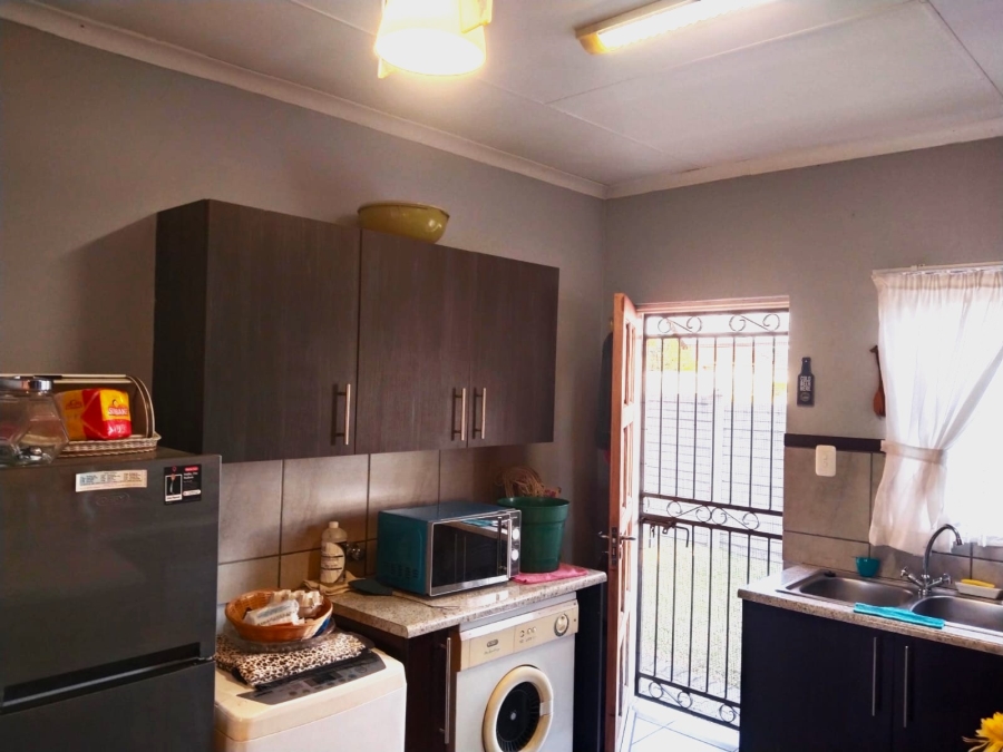 2 Bedroom Property for Sale in Riversdale Gauteng