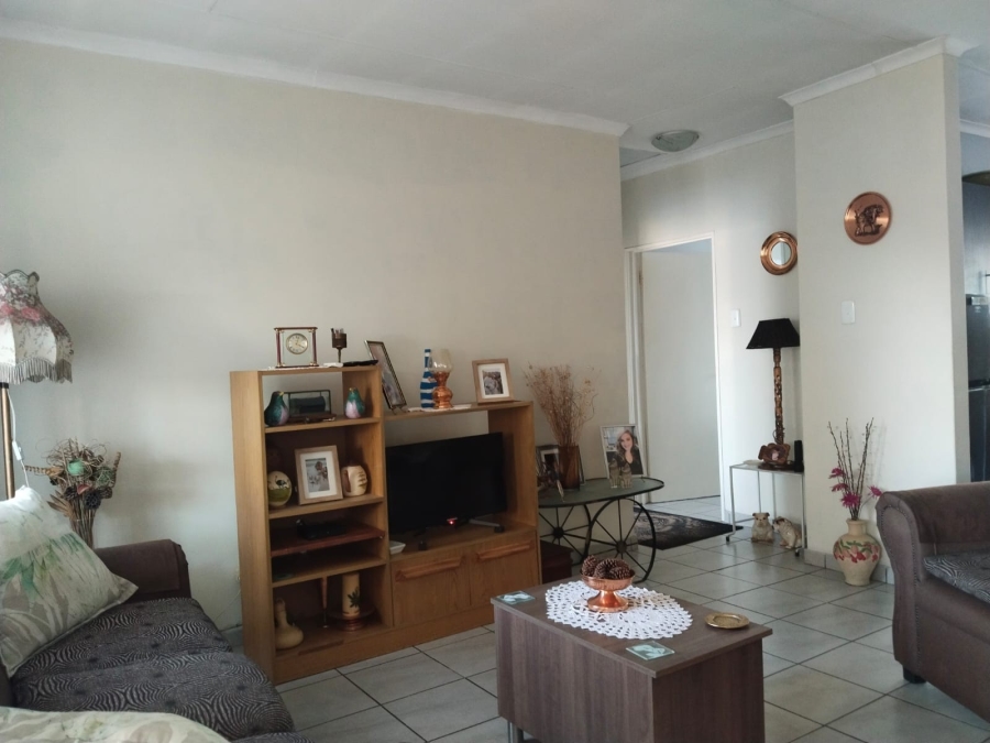 2 Bedroom Property for Sale in Riversdale Gauteng