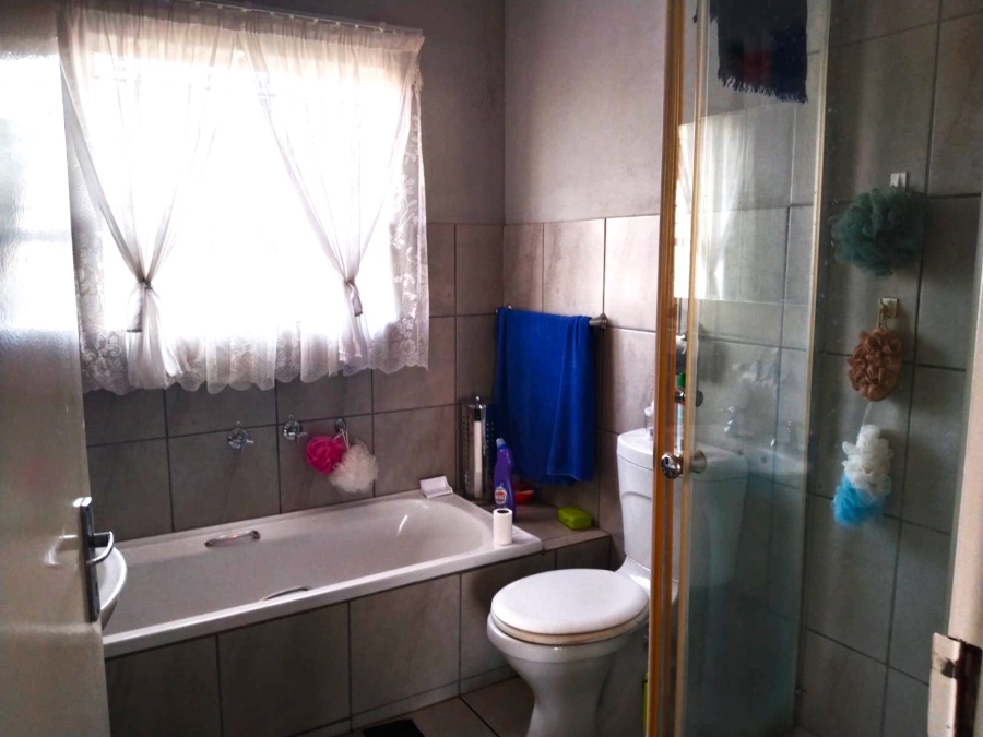 2 Bedroom Property for Sale in Riversdale Gauteng
