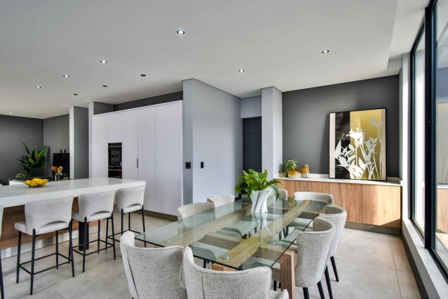 5 Bedroom Property for Sale in Midstream Ridge Gauteng